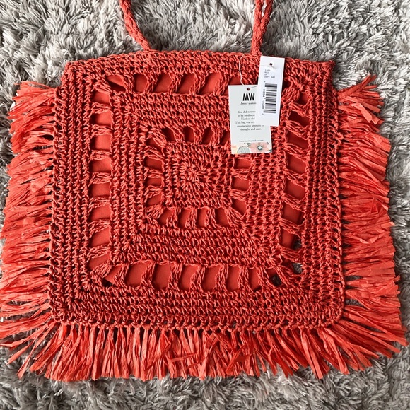 Beautiful tote - Picture 1 of 6